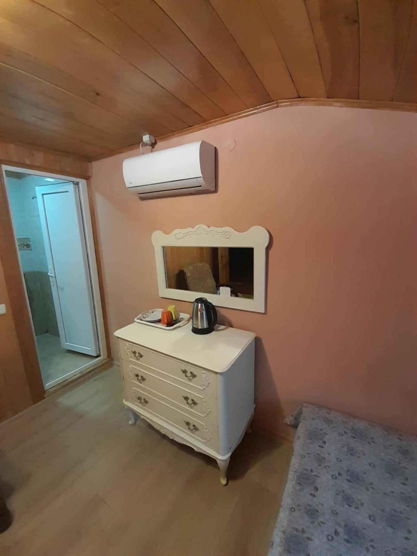 When In Tbilisi Hotell Exteriör bild